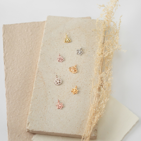 DAFFODIL MARCH BIRTHFLOWER PENDANT